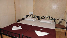 Hotel Haridwar-Deluxe AC Double Coat Room5